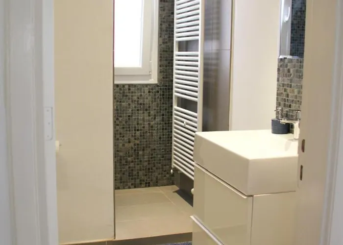 Apartmán Freshness Modern 2 Bedroom With Balcony & Stunning Sea View In